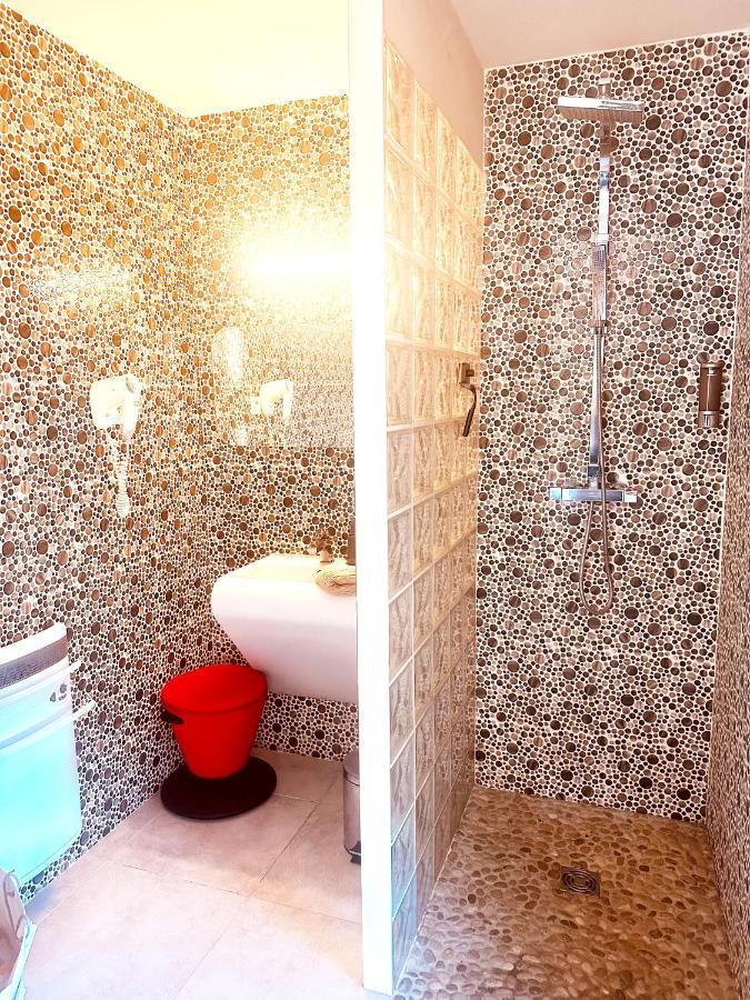 Les Madones Apartman Nîmes Kültér fotó