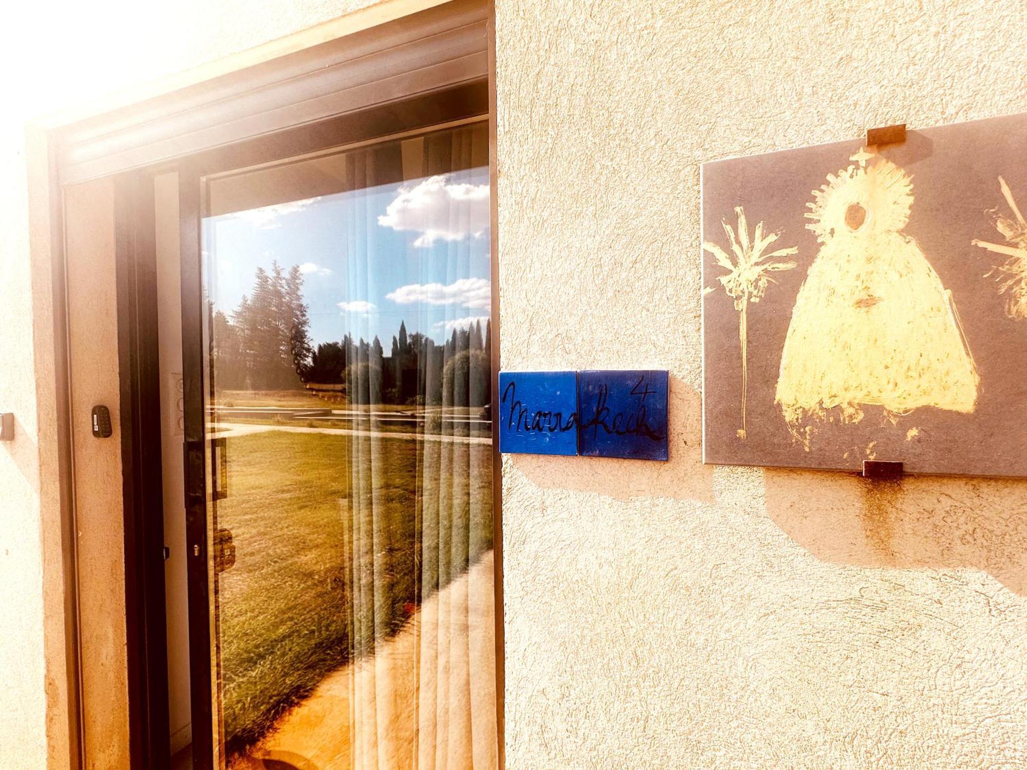 Les Madones Apartman Nîmes Kültér fotó